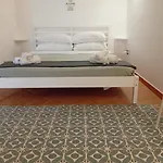 The Roomie, Cozy For Couples Or Friends アパート