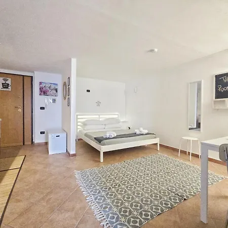 The Roomie, Cozy For Couples Or Friends דירה בארי
